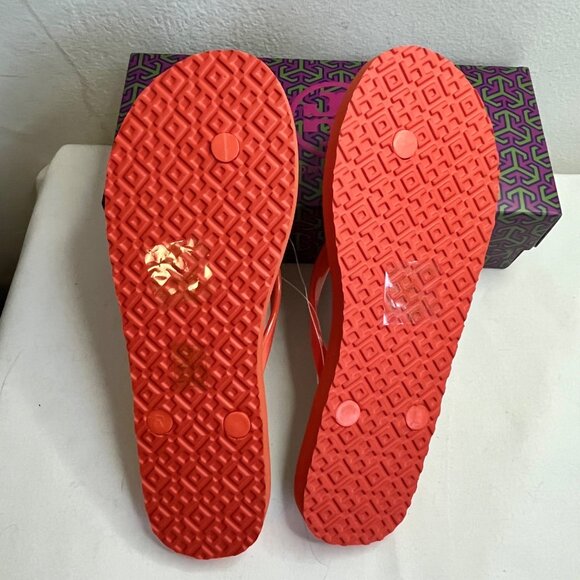 New Tory Burch Poppy Red/ Legacy Paisley Thin Flip Flops Size 8 - Picture 3 of 8